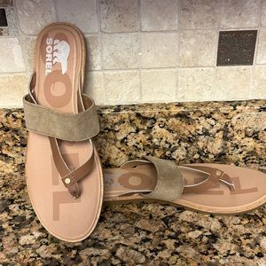 Sorel Ella II Easy-Flip Sandals - Leather (For Women) sz 8